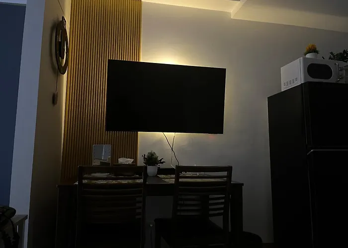 South Residences Modern 1br With Pool Appartamento